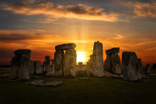 sunrise at Stonehenge